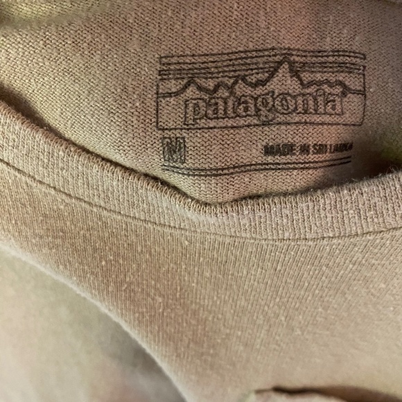 PATAGONIA- Long sleeve work pocket tee Hemp Leaf: El Cap Khaki - Picture 2 of 3